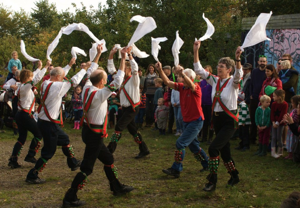 Morris Dancers - Jenny Chandler blog